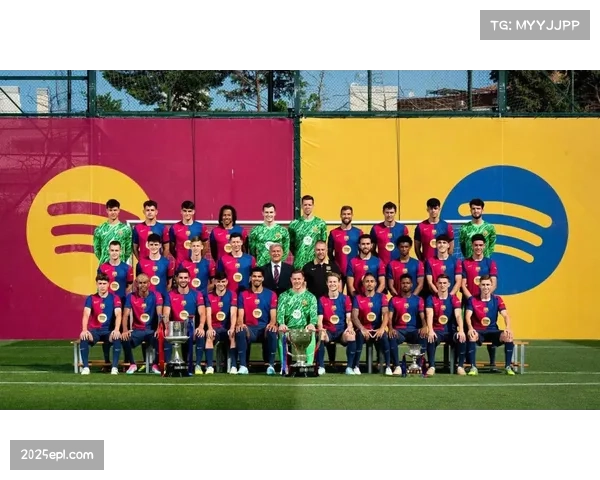 通讯：球员个人品牌团队与欧足联就欧冠赛后采访视频的肖像权使用展开新谈判